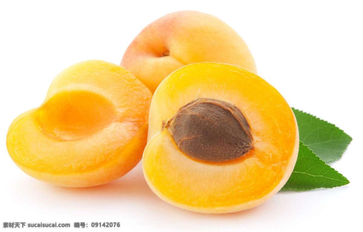 黄桃图片 黄色的水果 分层水果 水果 黄桃 水蜜桃 大桃子 水果带叶子 漂亮水果 分层水果图 水果图片 抠好的水果图 桃子