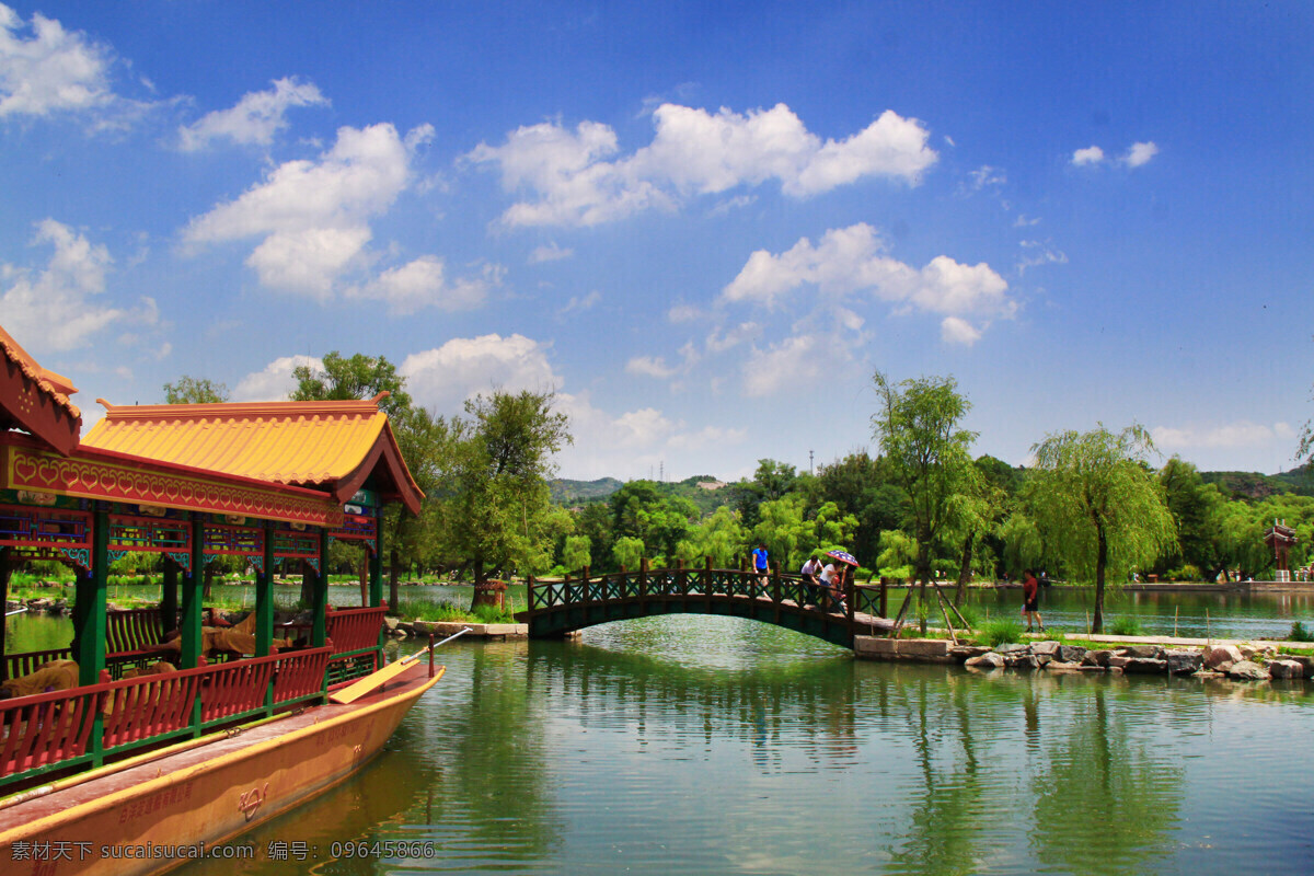 避暑山庄风景 旅游摄影 河北 承德 皇家园林 避暑山庄 美丽风光 兰篮天白云 绿树远山 远近楼阁 漂亮倒影 北戴河 旅游图 国内旅游