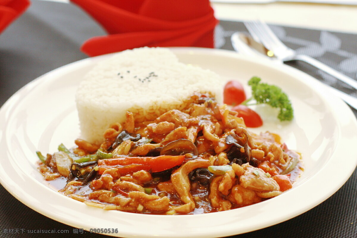 鱼香肉丝饭 鱼香肉丝套餐 鱼香肉丝 盖浇饭 快餐 套餐 方便美食 美味 餐饮美食 传统美食