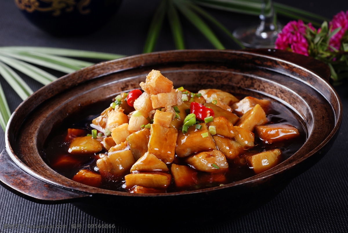 茄子煲 美食 中国菜 八大菜系 中餐 炒菜 美味 饭店 美食图片 美食素材 饭店宣传 中国美食 中国美味 舌尖中国 中餐照片 调料 佐料 酱料 餐饮美食 传统美食