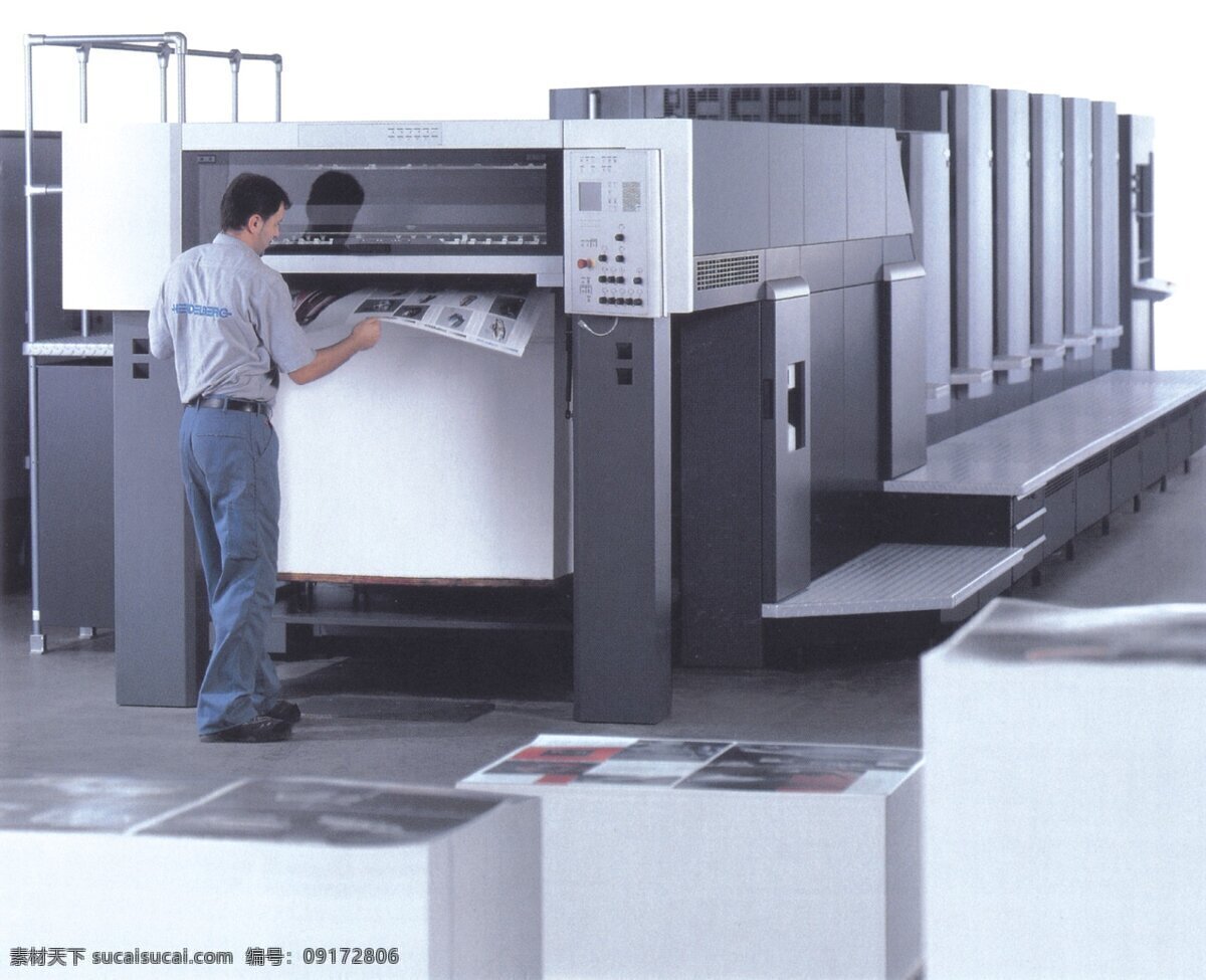 海德堡 四开 四 色 印刷机 海德堡印刷机 印刷工人 摄影图库