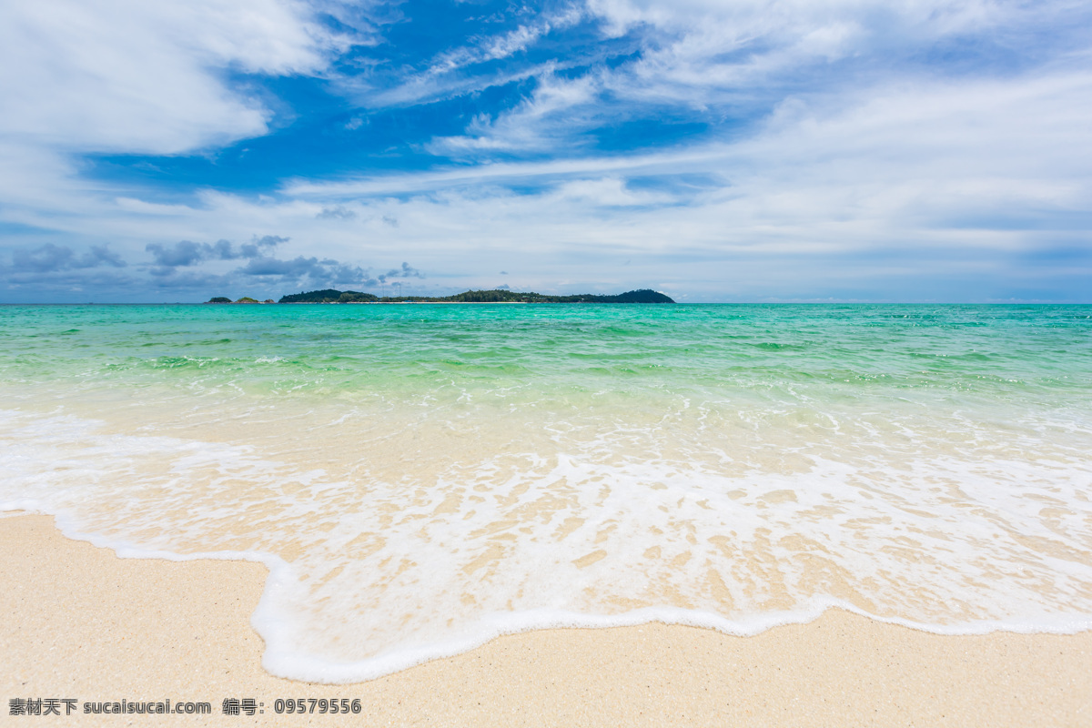 海面风景摄影 海面 蓝天 天空 沙滩 海滩风景 大海风景 海洋 海岸风景 风景摄影 美丽景色 自然风光 美景 自然风景 自然景观 白色