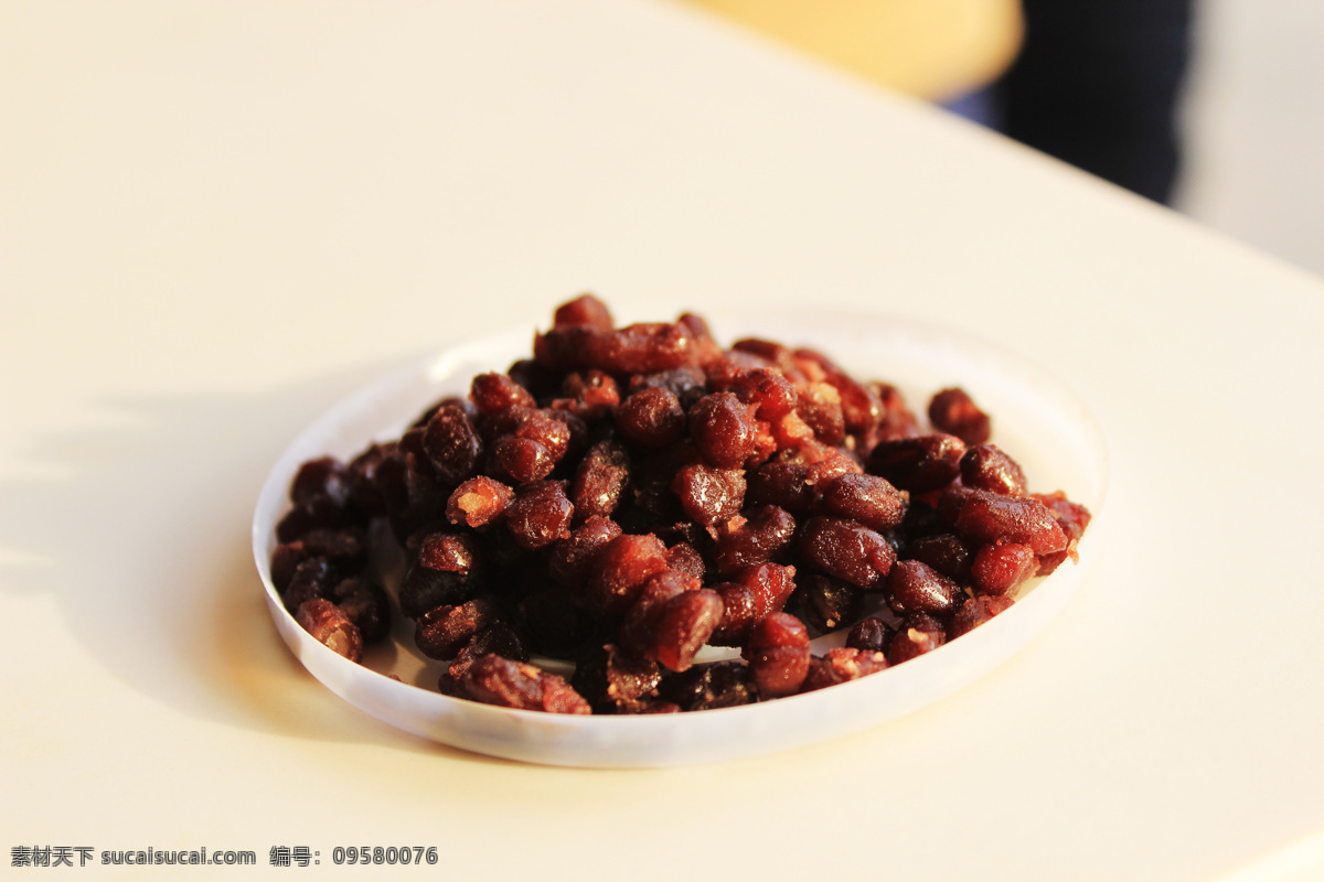 红豆 於雇计夭南略 白色