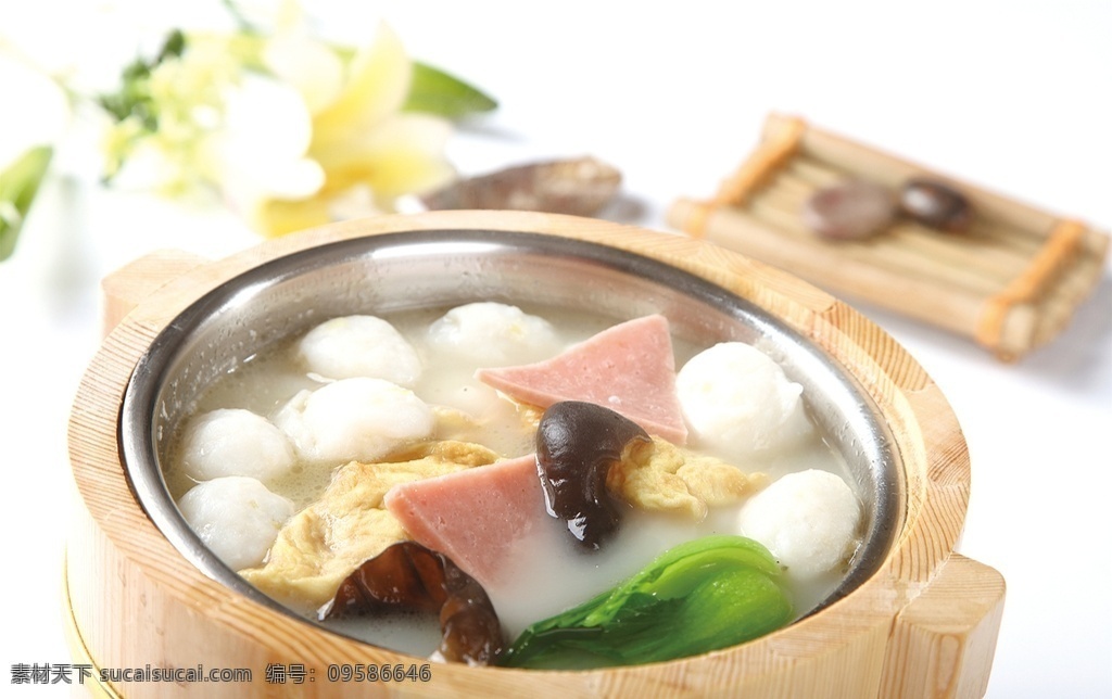 三鲜烩鱼圆 美食 传统美食 餐饮美食 高清菜谱用图