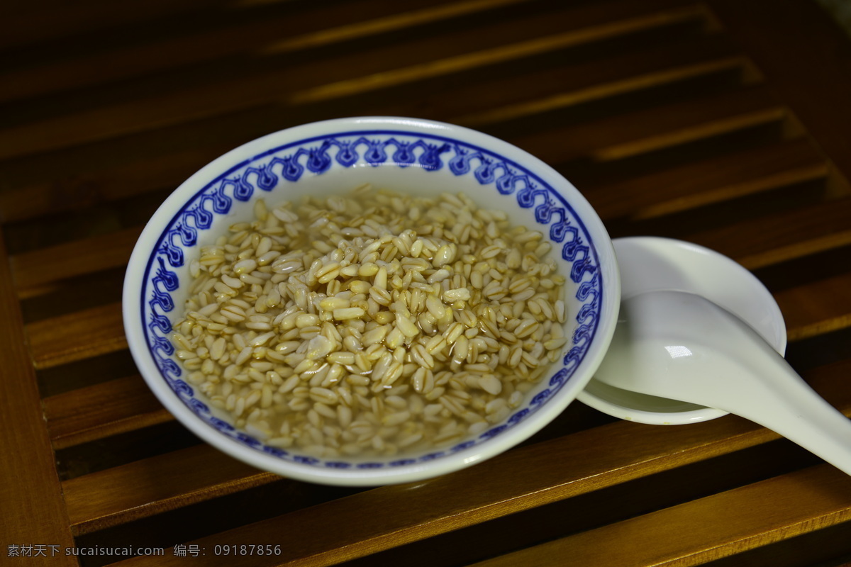 甜醅 碗 勺 青海 特色小吃 餐饮美食 传统美食