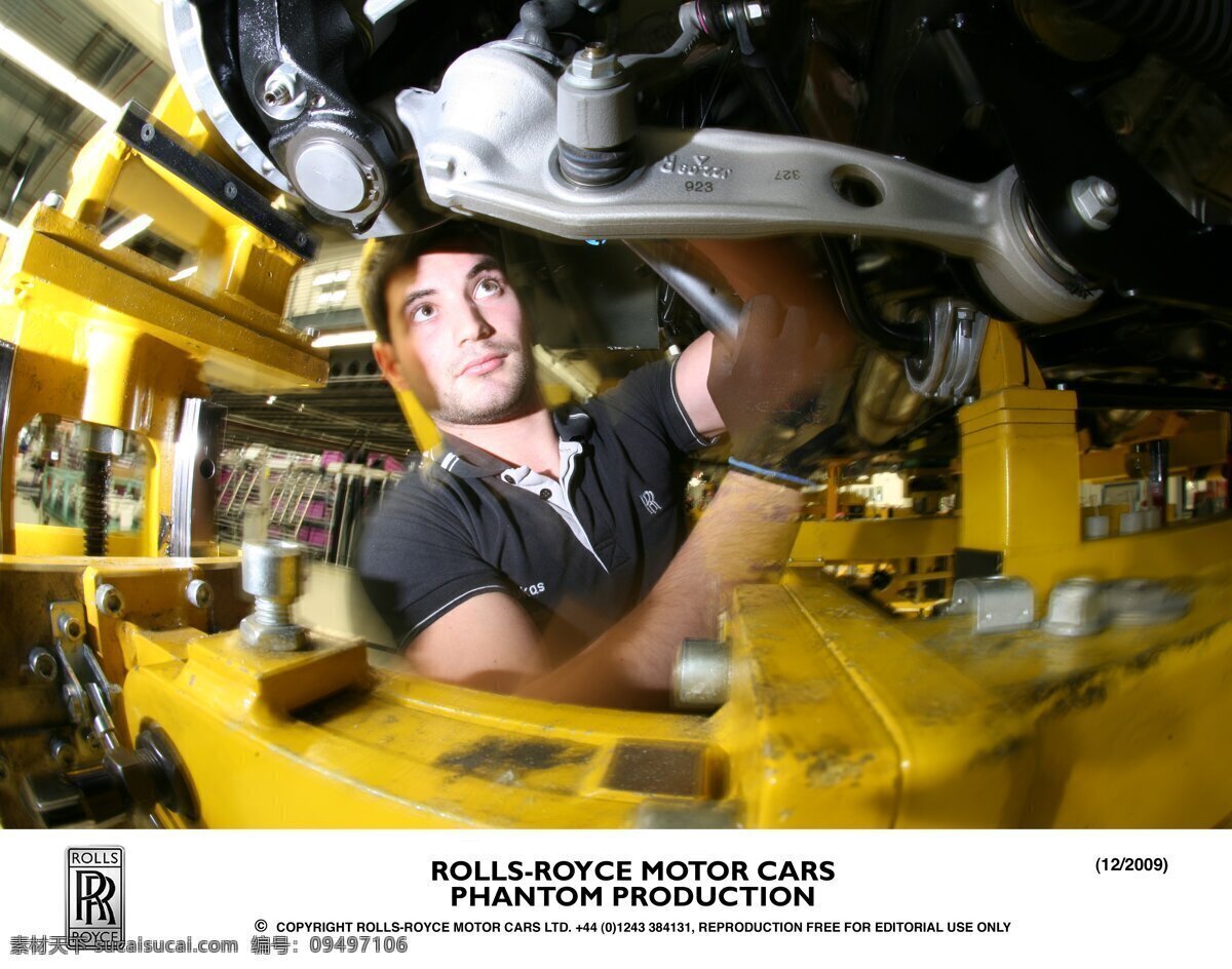 劳斯莱斯 生产线 rolls royce 宝马 公司 旗下 品牌 车间生产线 装配 男青工 工业生产 现代科技
