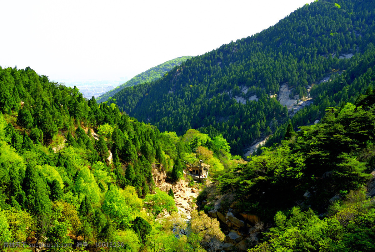 春天 大山 绿树 森林 山谷 山岭 山水风景 山里山外 山脊 山中石亭 山外城市 泰山上的风景 自然景观 psd源文件