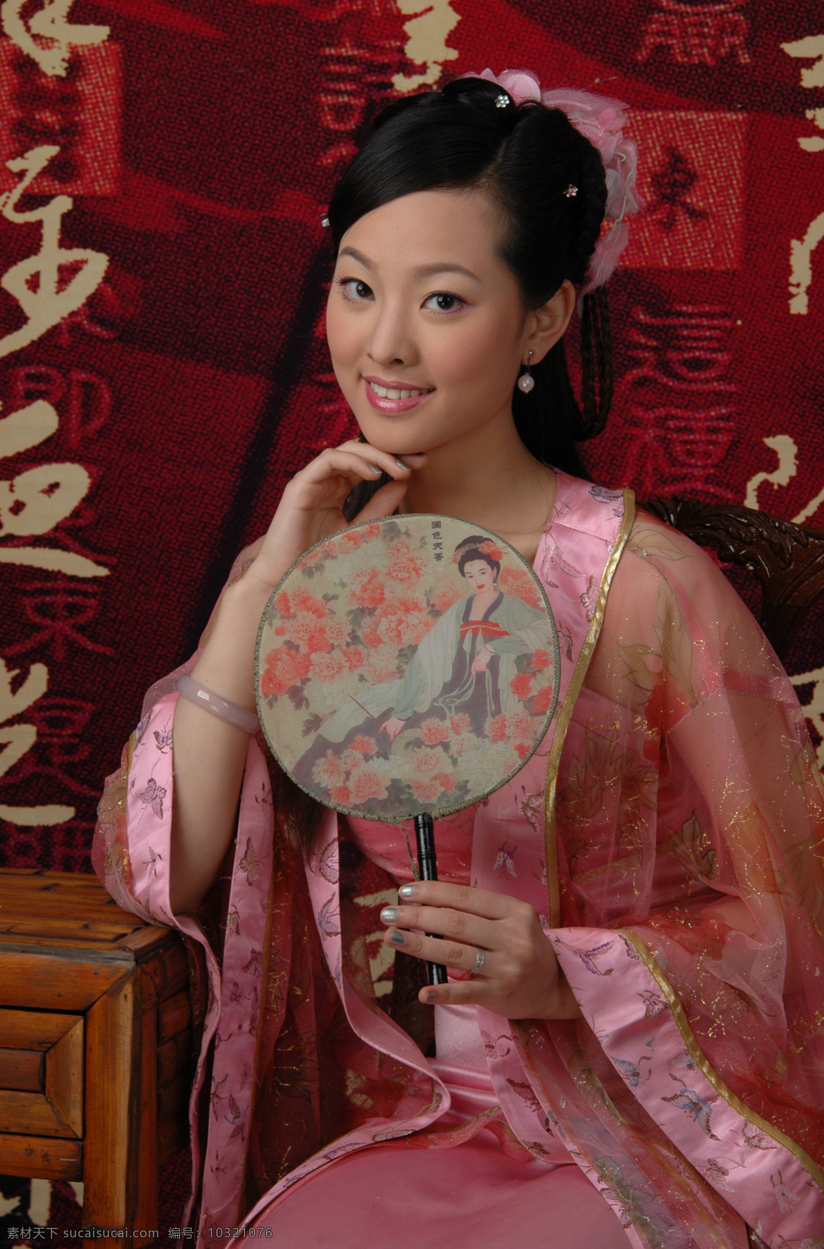 古装 美女 女人 女性 人物 时尚人物 人物摄影 职业人物 生活人物 明星 演员 偶像 模特 明星图片 人物图片