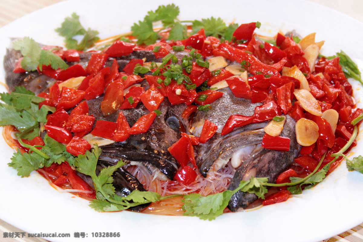 剁椒鸦片鱼头 餐饮美食 传统美食 摄影图库