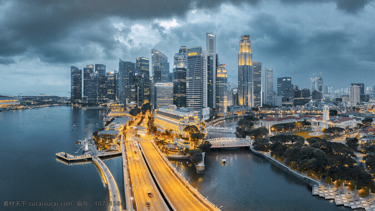 阴云 天下的 新加坡 乌云 翻滚 笼罩 天空 高楼 建筑群 黑沉沉 海面 道路 灯光 交织 自然景色 自然景观 自然风景