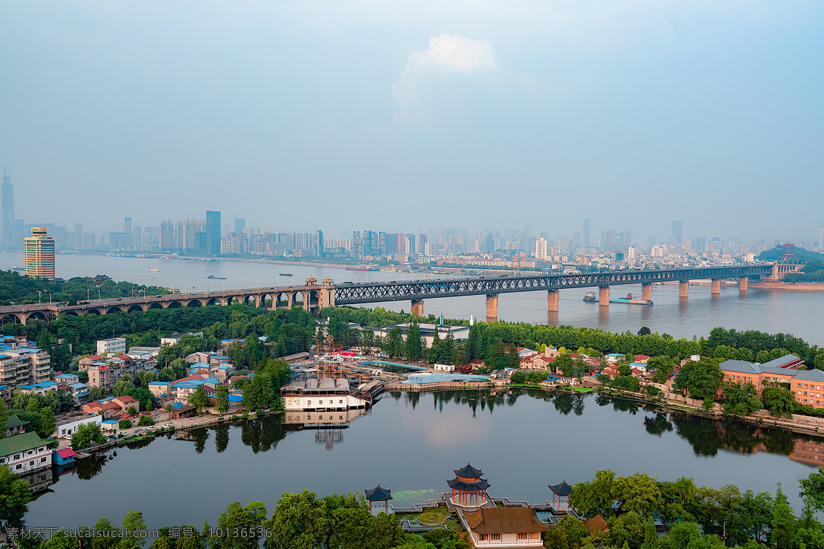 武汉长江大桥 跨江大桥 大桥 公路桥 建筑园林 建筑摄影