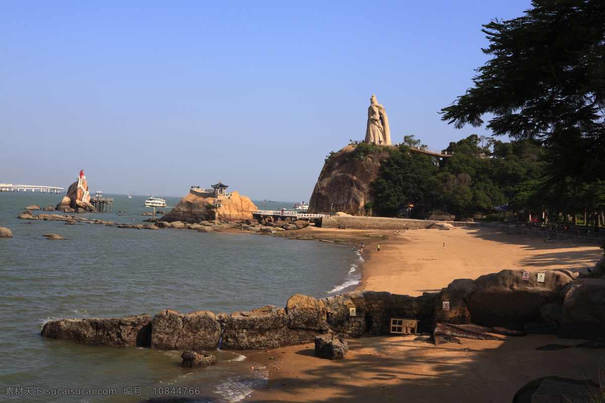 白云 大海 风景名胜 鼓浪屿 海滩 海滩风景 蓝天 厦门鼓浪屿 厦门 大德 记 大德记 日光岩 港仔后 沙滩 天空 海滩石头 自然风景 山水风景 自然景观 psd源文件