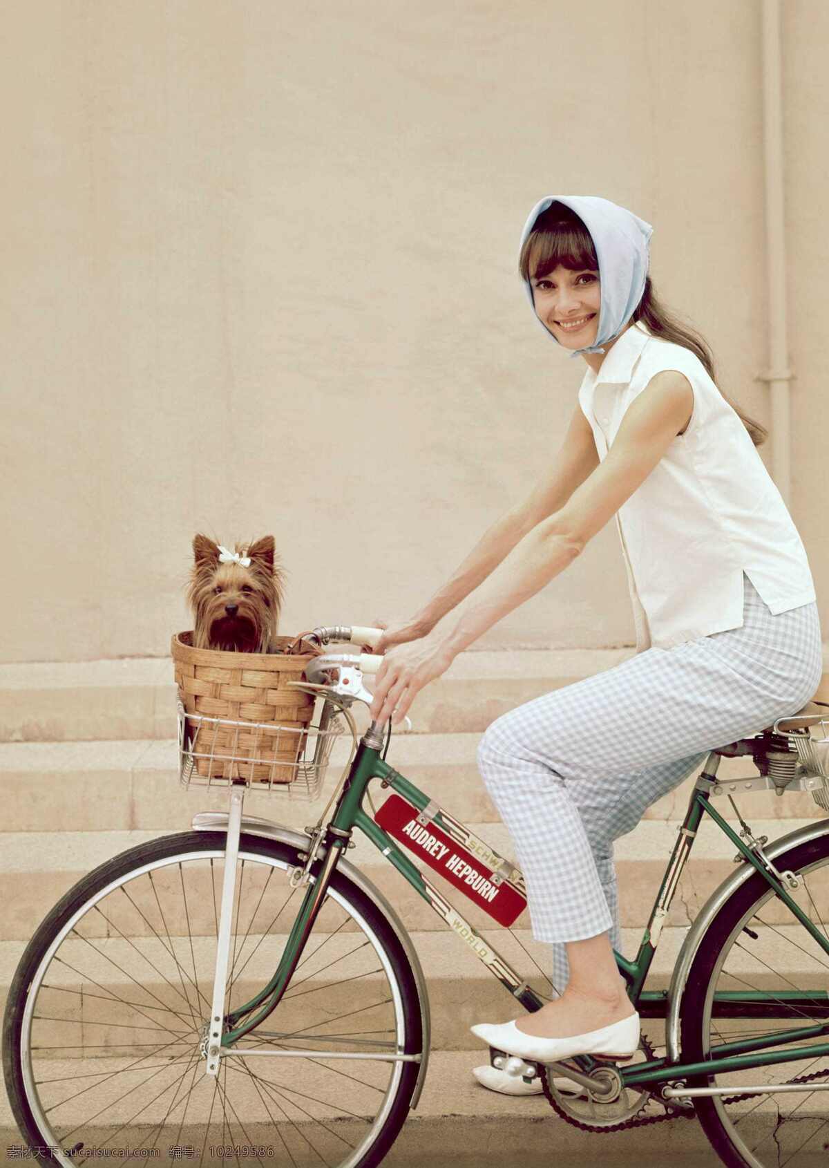 奥黛丽 赫本 英国女星 好莱坞女星 奥斯卡影后 优雅 罗马假日 窈窕淑女 明星偶像 人物图库