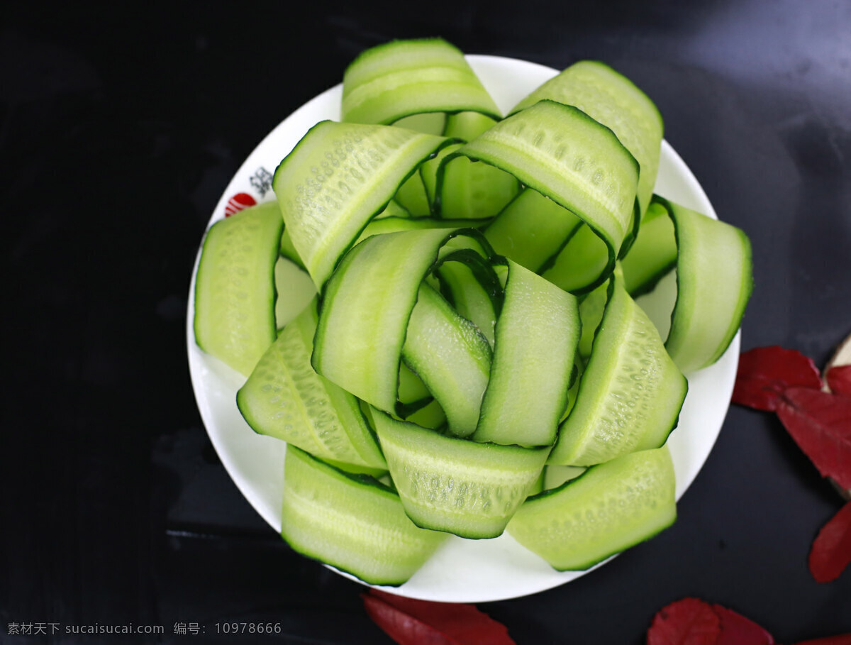 火锅 素菜 黄瓜 片 重庆火锅 四川火锅 牛肝 火锅菜品 牛肉 毛肚 虾仁 鹅肠 鸭肠 凤尾 山药 串串 腰片 手打丸子 餐饮美食 传统美食