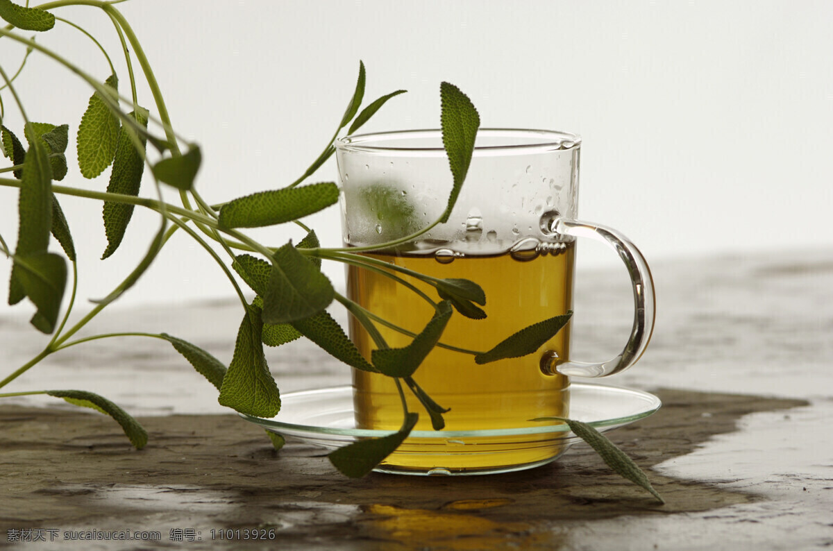餐饮美食 茶水 茶叶 芬芳 绿叶 清茶 清雅 一杯 一杯清茶 醇香 澄净 古雅 透明 茶水清茶主题 饮料酒水 psd源文件 餐饮素材