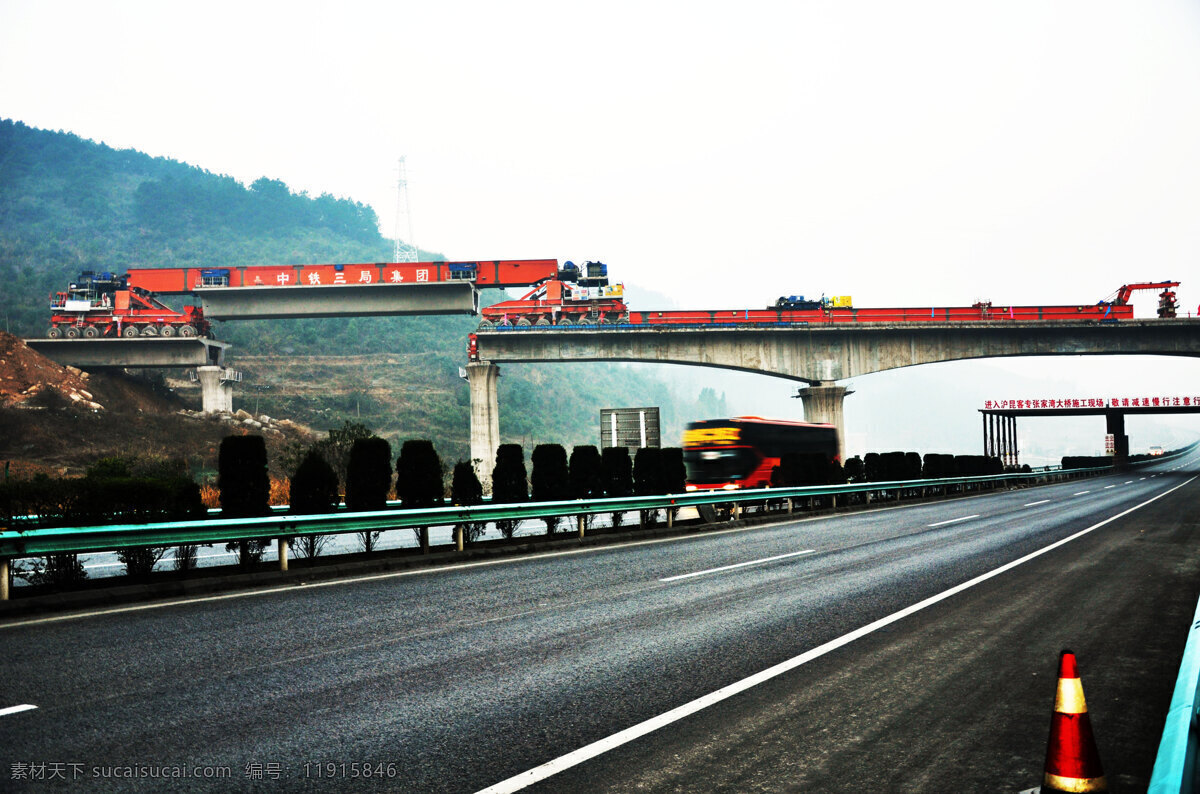 高铁架桥机 高铁 架桥机 高速公路 施工 工程 现代科技 工业生产