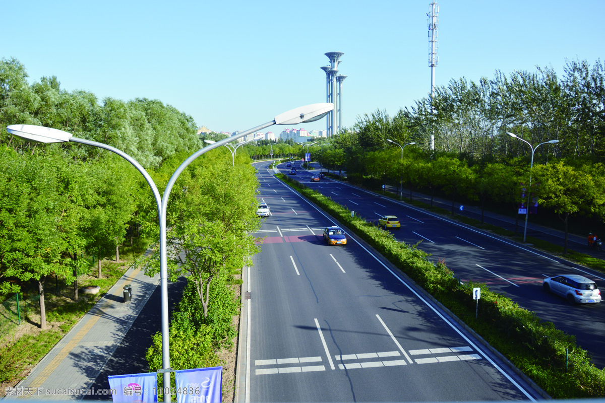 湘江大道 大道 湘江 灯 马路 车子 树 蓝天 远方 旅游摄影 国内旅游