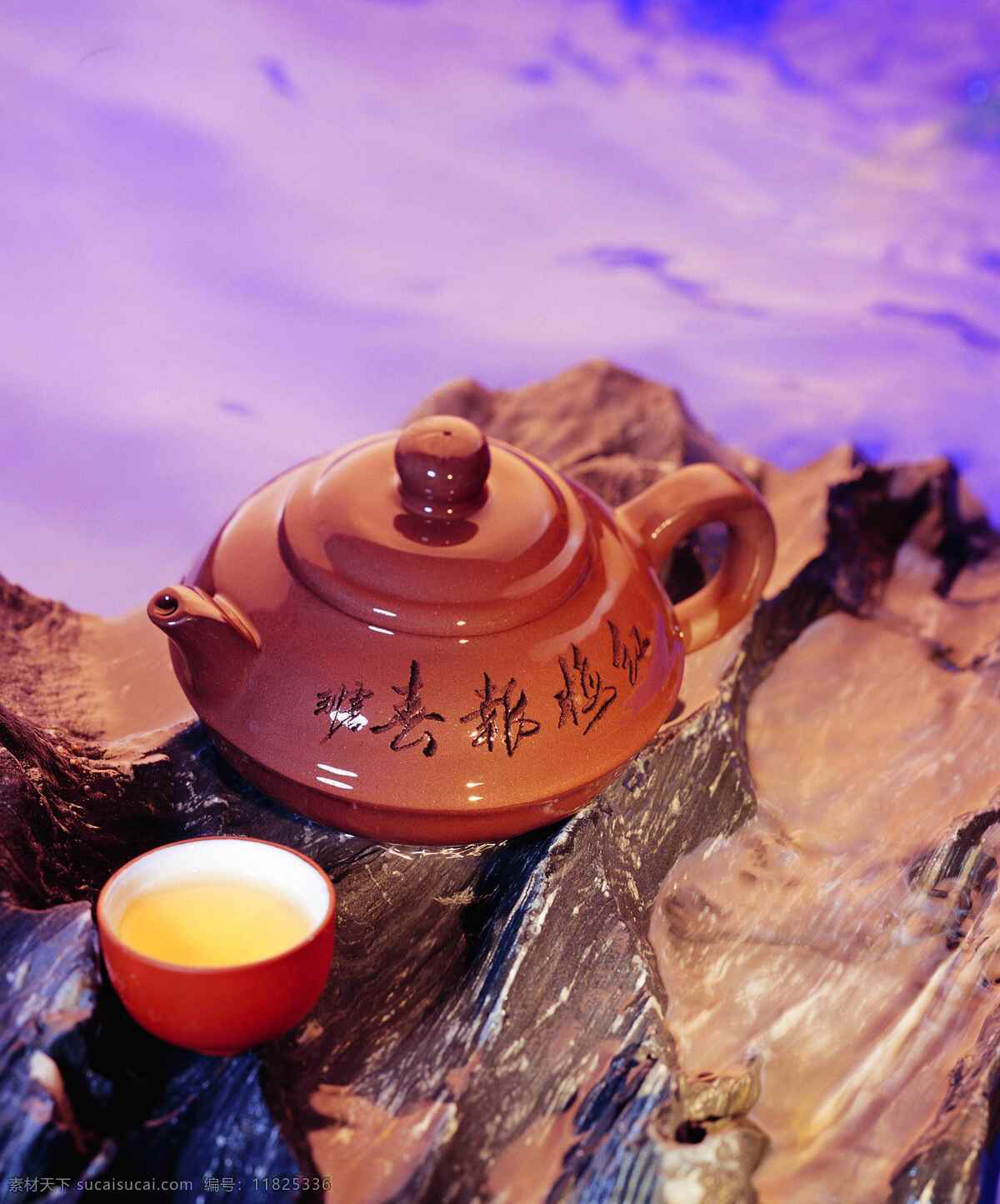 红梅 报春 壶 茶杯 茶背景 茶道 茶壶 茶具 泡茶 啥文化 沏茶 茶壶摄影 红梅报春 风景 生活 旅游餐饮