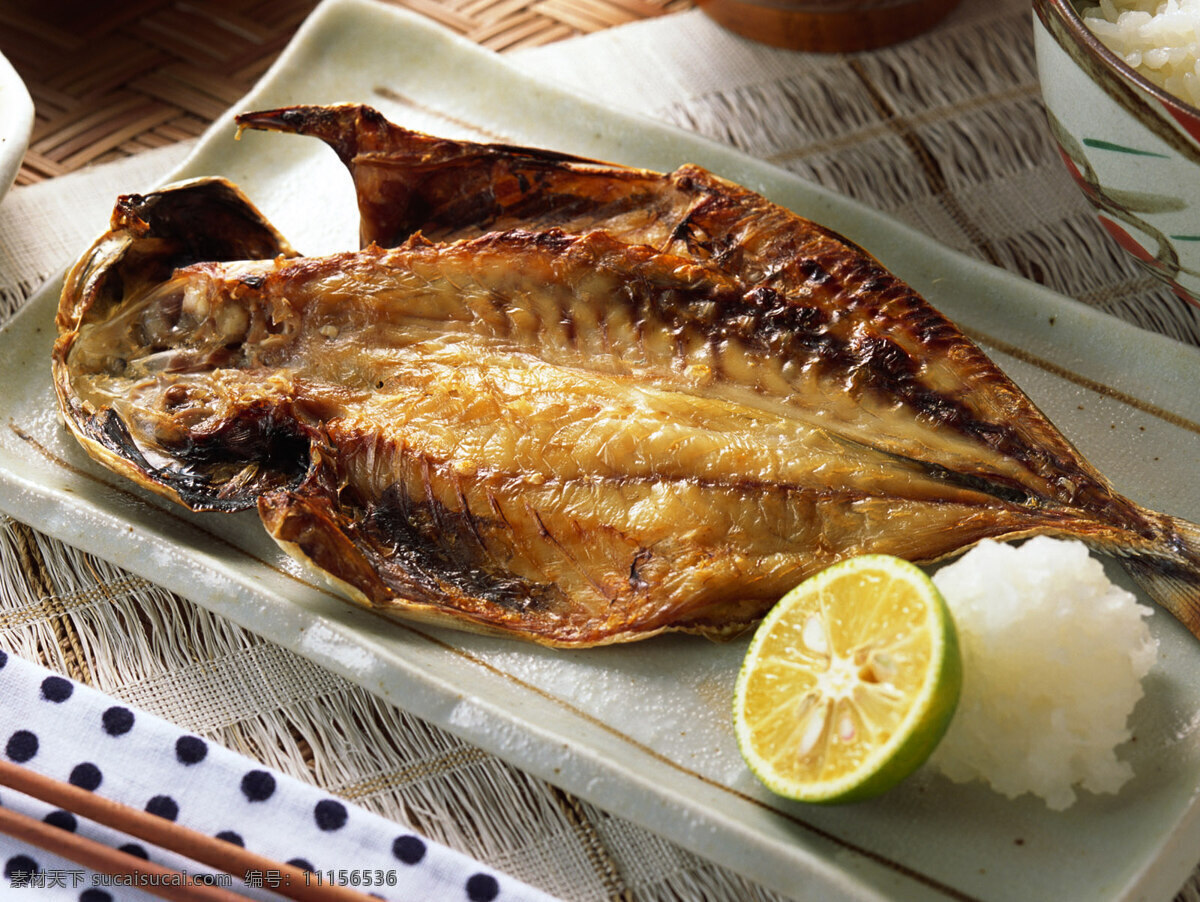 烤鱼 美食 鲍鱼 海鲜 摄影图 食品 食物 鱼 海鲜大餐 食物照片 鱼类食品 风景 生活 旅游餐饮