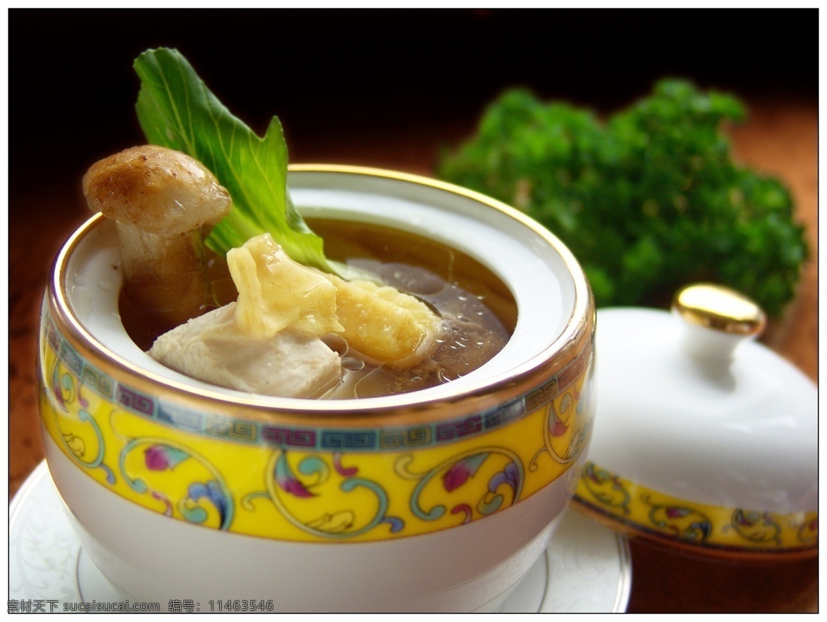 鲜松茸煲土鸡 美食摄影 传统菜 家常菜 传统美食 菜 餐饮美食