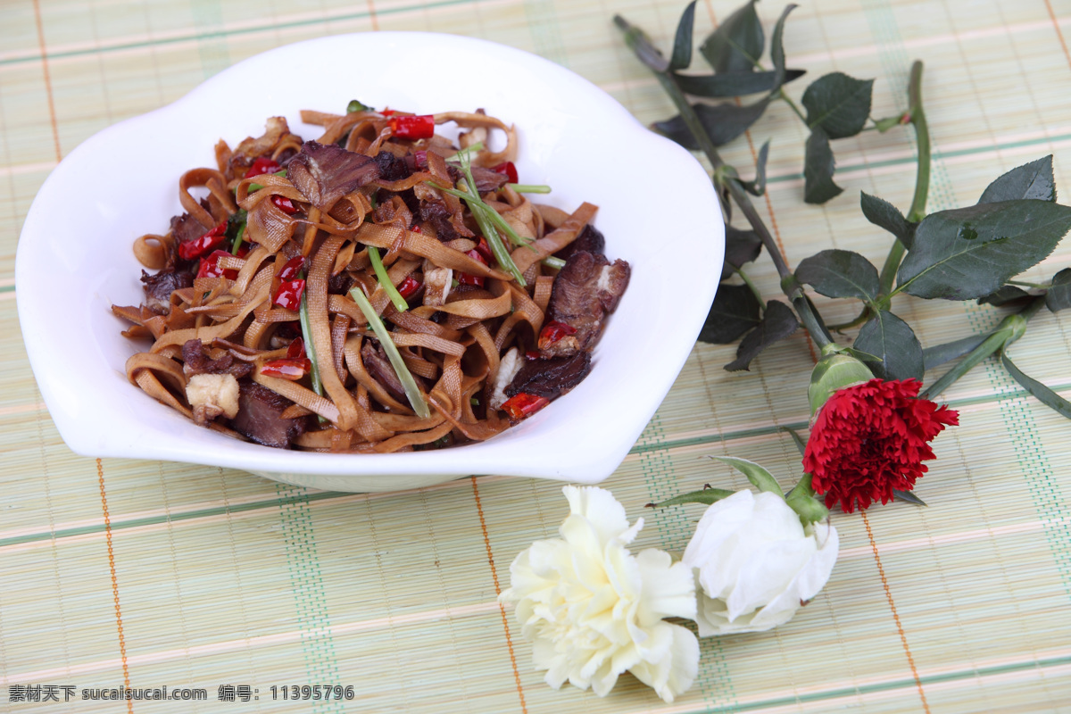 菜谱大全 生活百科 生活素材 千张炒卤味 画册 菜单 菜谱 封面