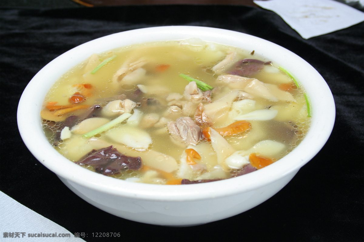 鲜菌老母鸡汤 美食 传统美食 餐饮美食 高清菜谱用图