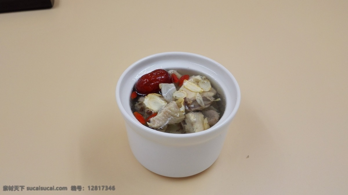 花旗参土鸡汤 瓦罐汤 养身美食 传统汤 滋补汤 汤 餐饮美食 传统美食