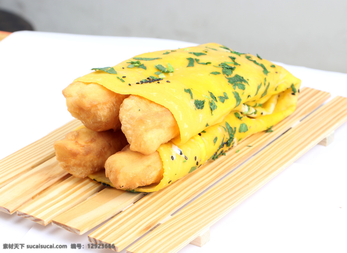 煎饼果子 煎饼 卷饼 薄饼 早餐 早点 老口味煎饼 传统美食 餐饮美食