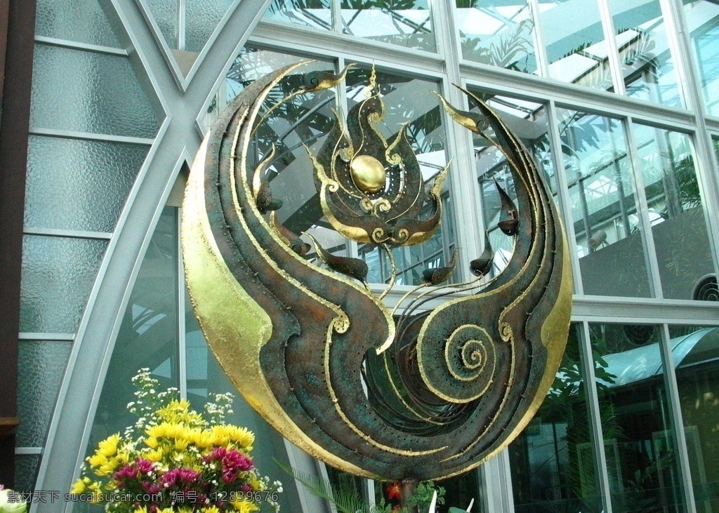 云纹铁艺 泰国 珠宝 中心 购物 艺术 雕塑 铁艺 现代 华丽 别致 品位 好看 国外旅游 旅游摄影