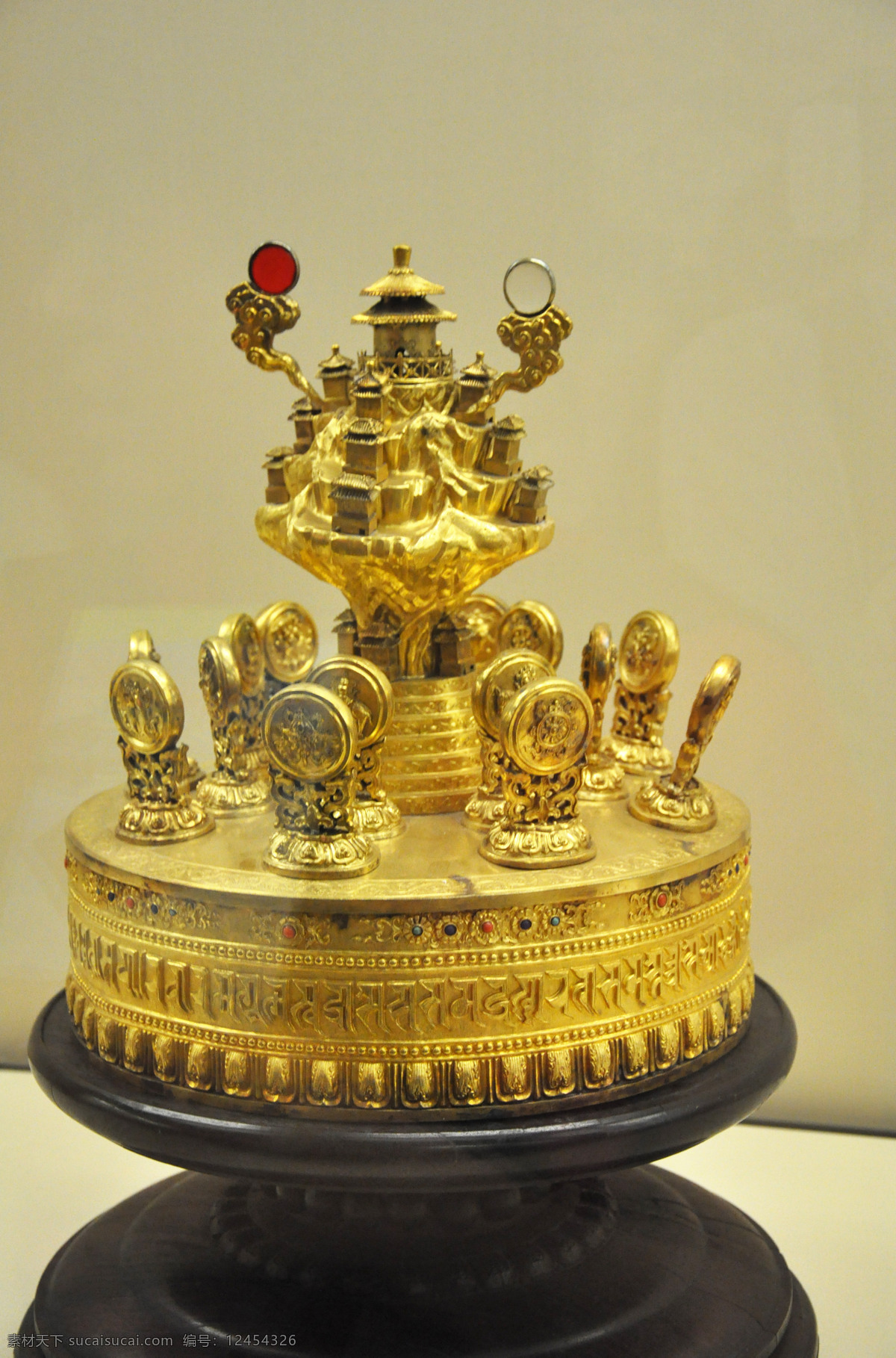 布达拉宫 财宝 国内旅游 金银 聚宝盆 旅游摄影 上海 上海世博会 世博会 展览 展会 鎏金 西藏 藏品 宝物 文物 装饰素材 展示设计
