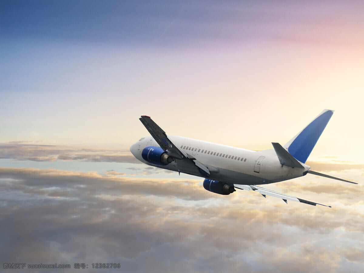 飞机 私人飞机 喷气式飞机 蓝天 白云 航班 客机 波音 专机 支线飞机 大飞机 交通工具 现代科技