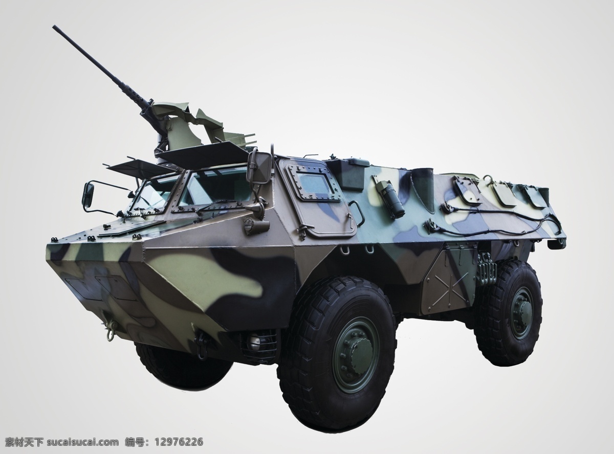 轮式装甲车 装甲车 中国军队 装甲车辆 军事 武器 装甲运兵车 开火 军事武器 现代科技