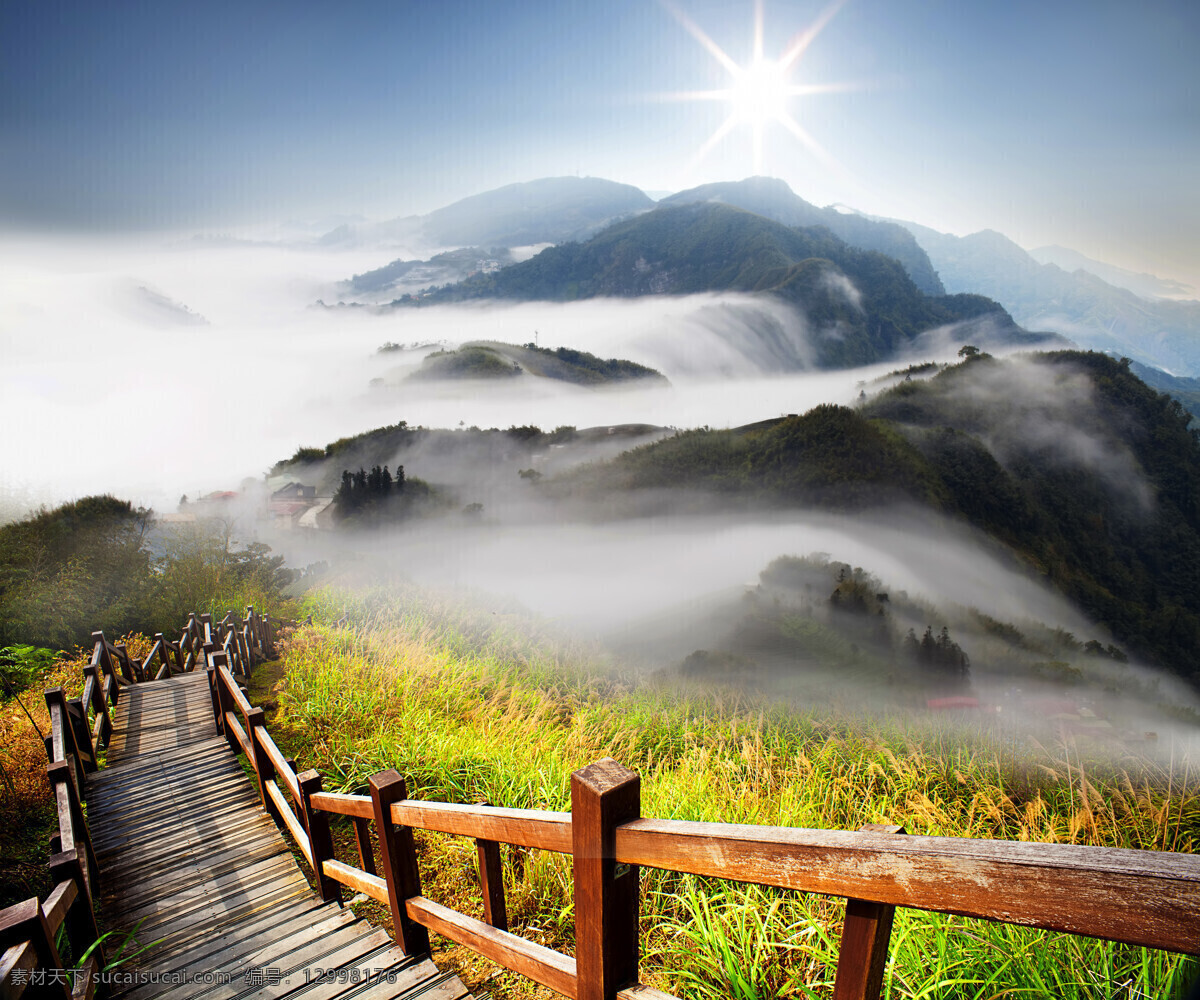 唯美 风景 白云 蓝天 山 天空 自然 走廊 背景图片