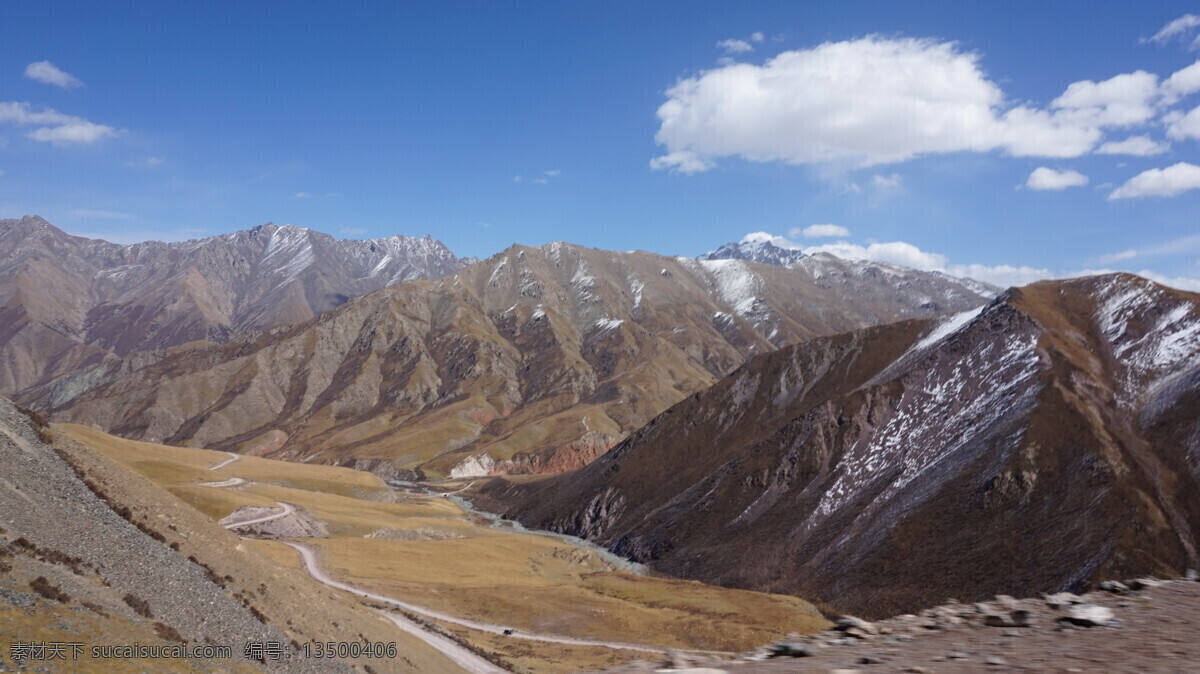 西北风光 大漠 青海 高原 戈壁滩 大漠风情 常年积雪 雪山 云朵 山脉 山脊 荒漠 荒凉 秋天 自然景观 自然风景