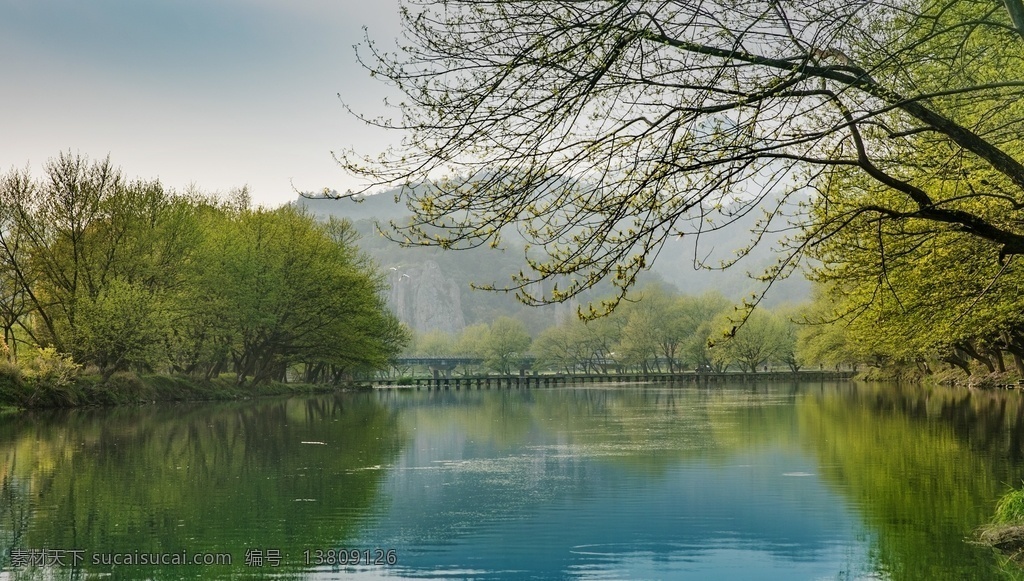 山水风光图片 山水风光 十里画廊 喀斯特 山水倒影 山水画 山水风景 桂林 桂林山水 漓江 遇龙河 阳朔风光 青山绿水 风景画 漓江风光 自然景观