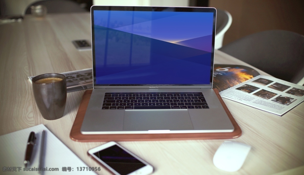场景 macbookpro 笔记本 电脑 样机 macbook pro 模板