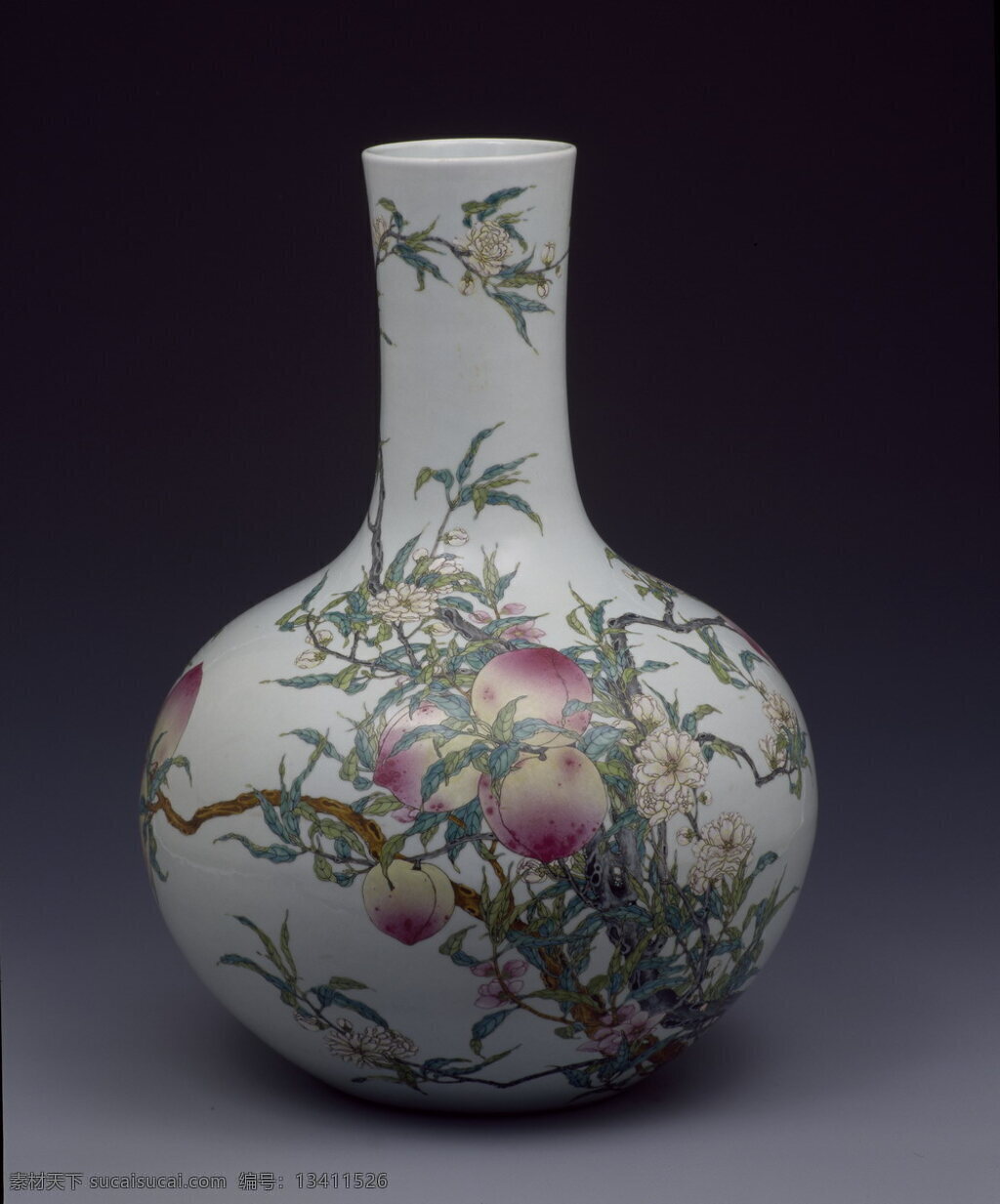 粉彩 桃 纹 天球瓶 清 乾隆 瓷器 彩釉 文物 清朝 文化艺术 传统文化