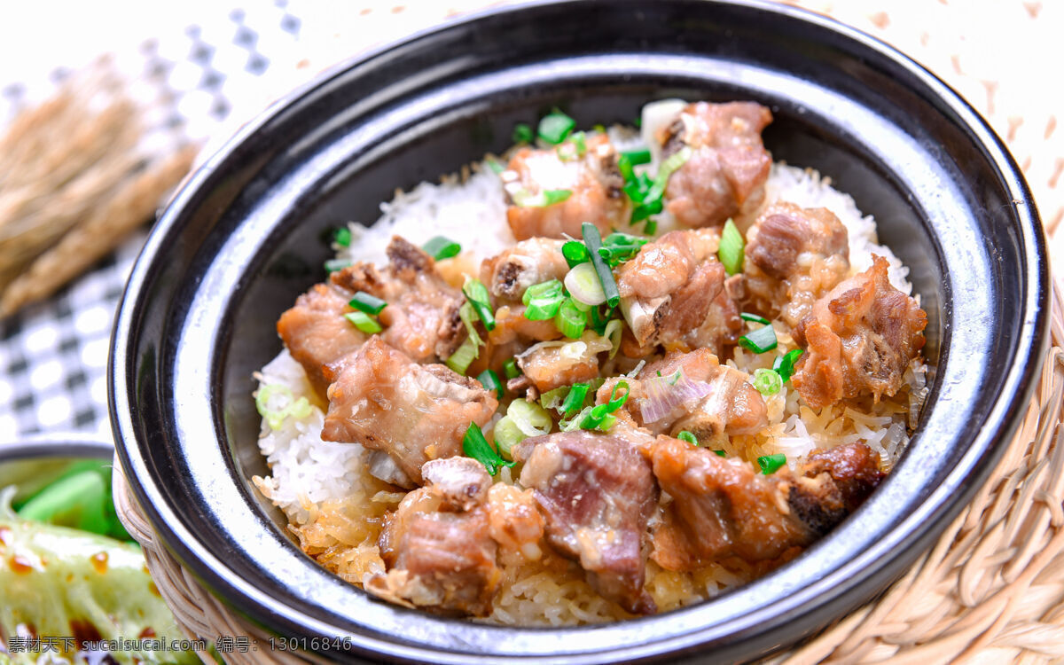 粤菜系煲仔饭 粤菜系 咸鱼 煲仔饭 米饭 美食 美味 小吃 餐饮 饮食 餐饮美食 传统美食 丶美食图片