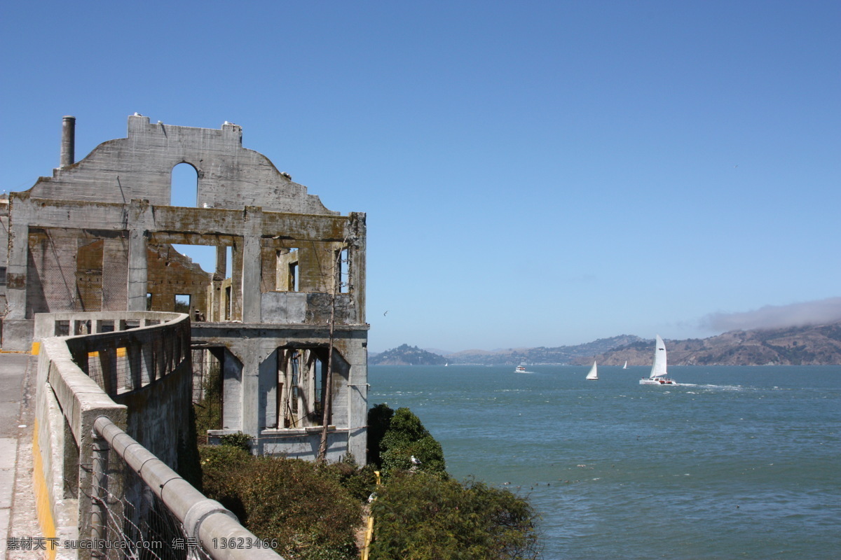 帆船 港湾 观光 国外旅游 海岛 海港 海景 建筑 旧金山 美国 恶魔和天使岛 游船 海岛建筑 蓝天 旅游 各国文化风情 旅游摄影 风景 生活 旅游餐饮