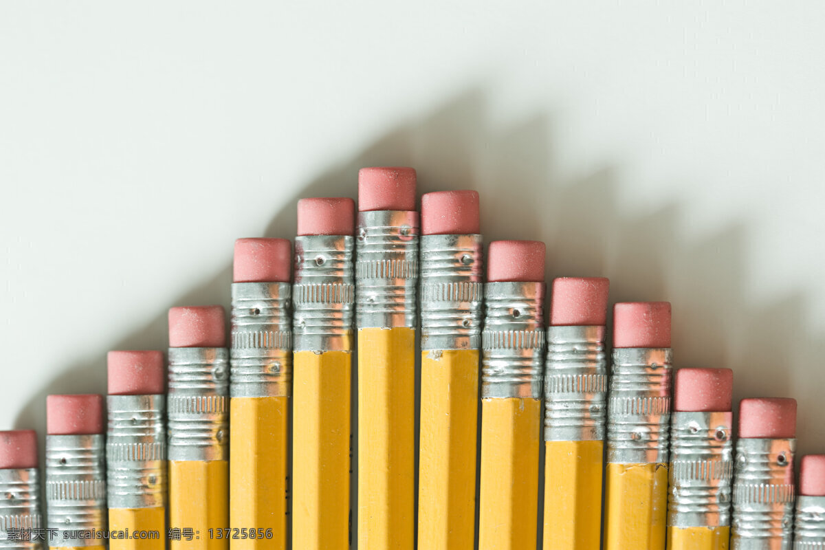 排列 整齐 铅笔 学习 工具 很多根 摆放 一排 橡皮 铁皮 铅 木头 白木 黄木 黄漆 写字 学习工具 高清图片 办公学习 生活百科