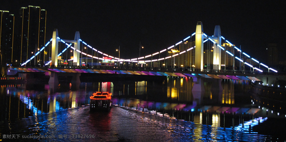 城市风景 倒影 高楼大厦 河水 建筑景观 蓝天 霓虹灯 桥 个性建筑 科学建筑 色彩生活 自然景观 家居装饰素材 灯饰素材