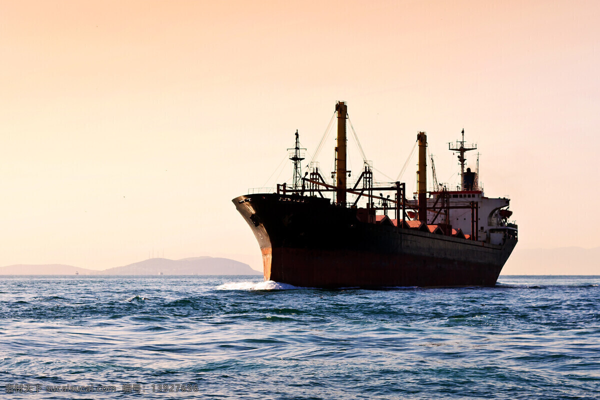 集装箱船 集装箱 吊机 起重机 吊船 码头 海港 邮轮 大型集装箱 海运 贸易 运输 物流 海淘 货运 工业生产 现代科技