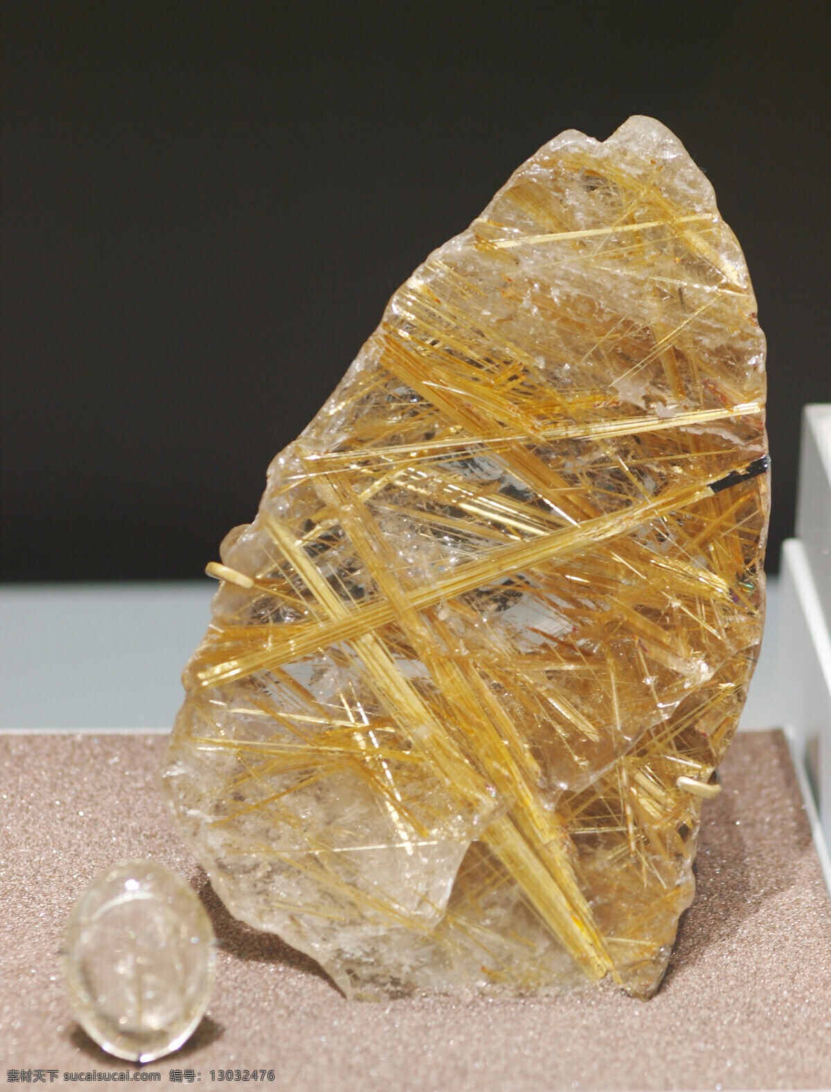 金发晶 水晶 发晶 发晶石 宝石 三方晶系 文化艺术