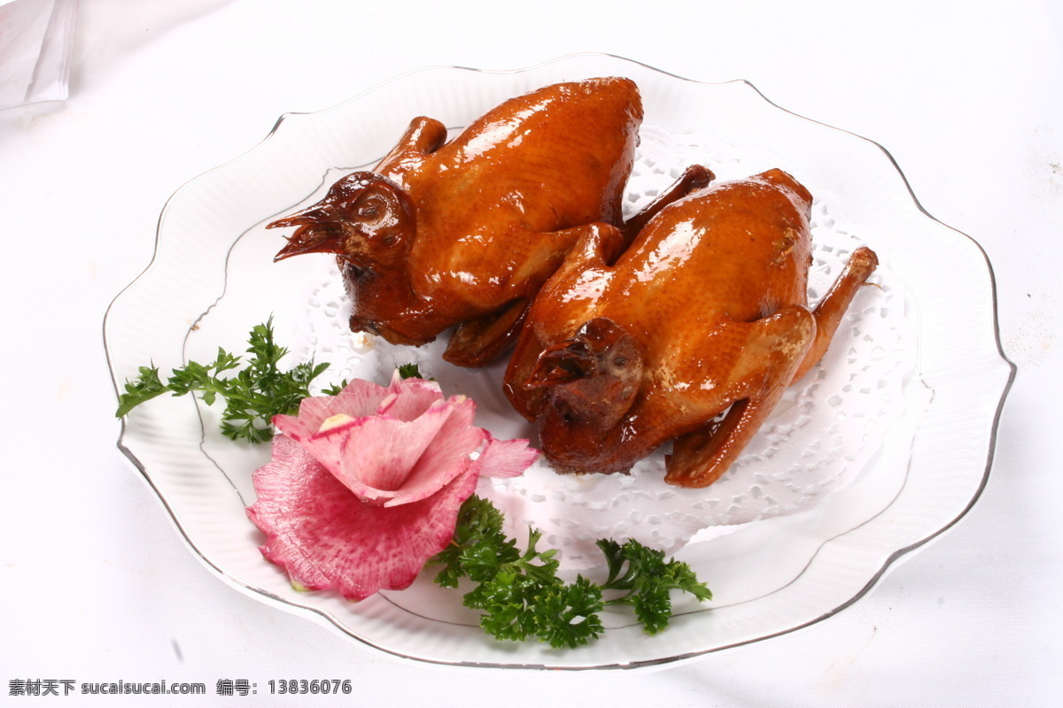 茶香鸽 烤乳鸽 烧鸽子 烤鸽子 凉菜 菜肴 菜品 川菜 湘菜 鲁菜 粤菜 淮扬菜 家常菜 特色菜 舌尖上的中国 餐饮美食 传统美食