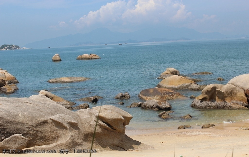 海边岩石 大海岩石 大海 蓝天 白云 海水 海边 自然风景 自然景观 阳光大海 阳光 太阳 天空 日出 沙滩 蓝天白云 蓝色大海 海平面 生态环境 岩石 浪花 山水风景