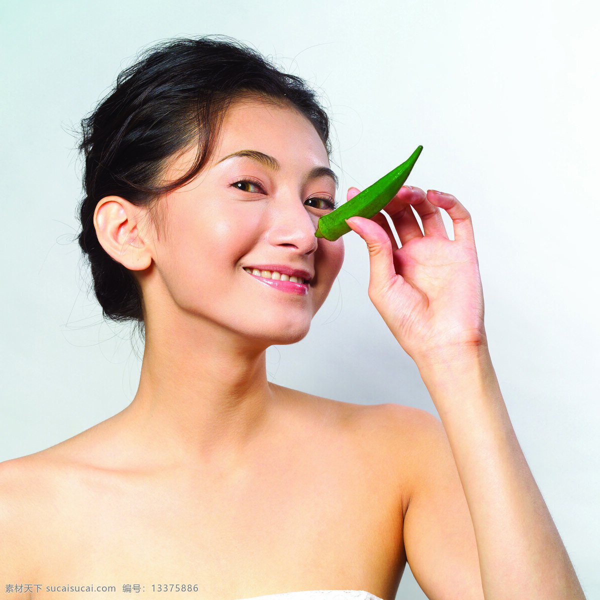 蔬菜 女性 表情 美女 女孩 女人 人物图库 日常生活 摄影图 蔬菜女性 女性表情 风景 生活 旅游餐饮