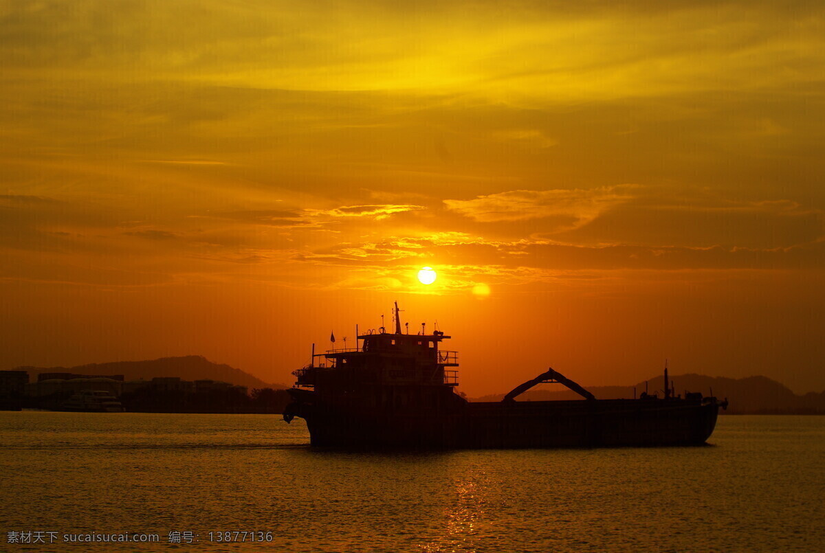 晚归 夕阳 河流 货船 余晖 自然风景 旅游摄影