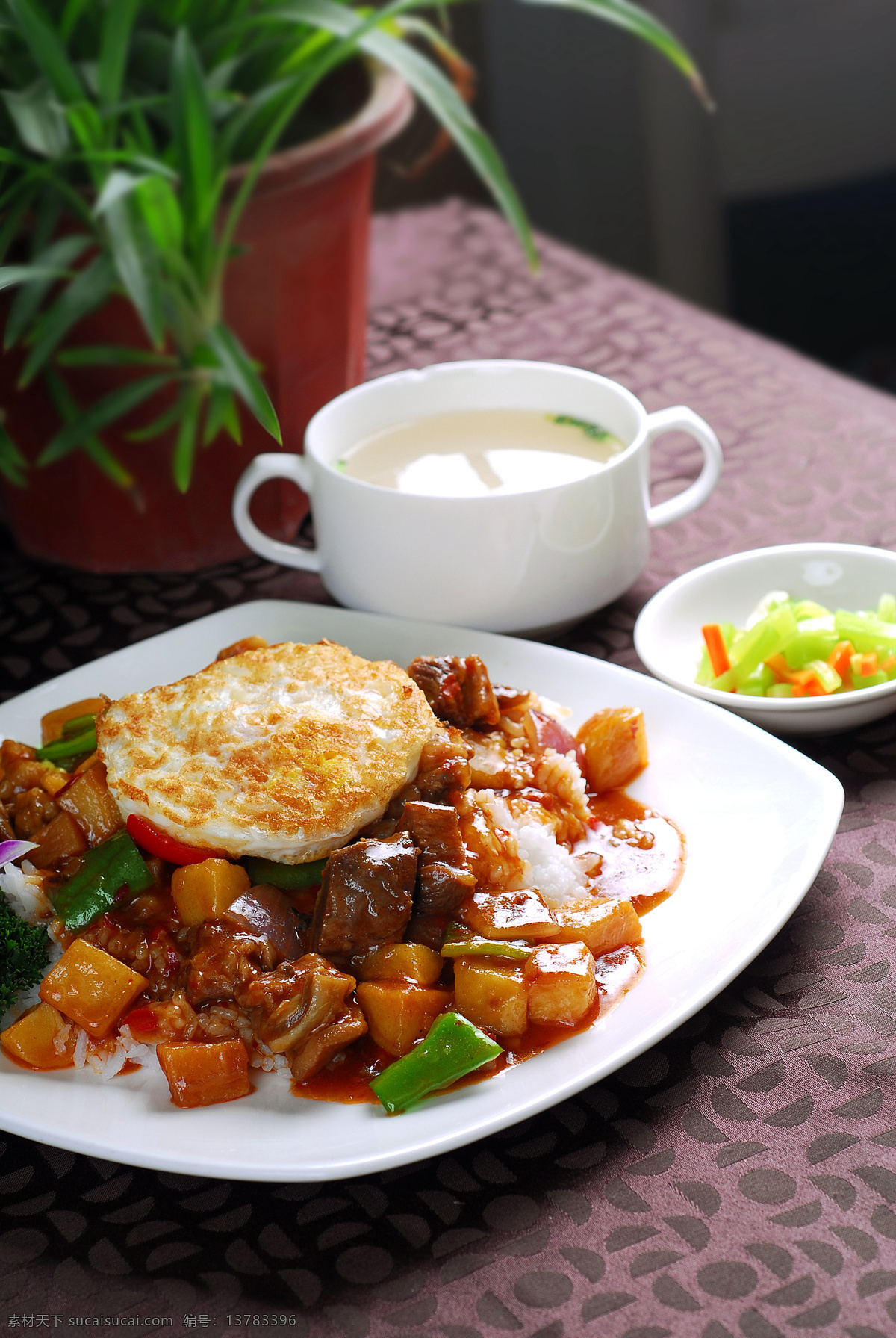 豆牛肉盖浇饭 美食 传统美食 餐饮美食 高清菜谱用图