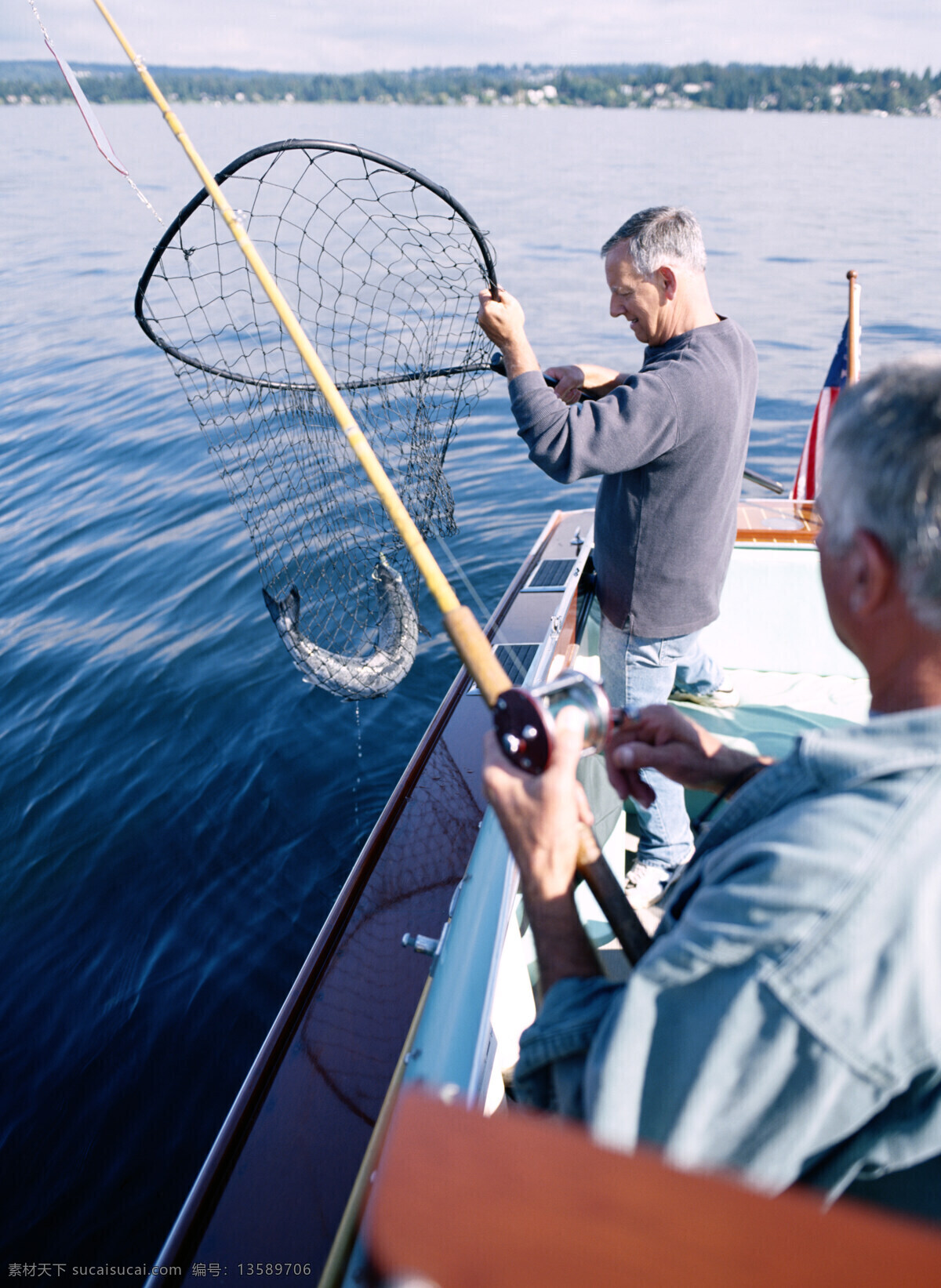 船上 捕鱼 人 钓鱼 钓鱼素材 休闲 垂钓 渔具 鱼竿 其他类别 生活百科