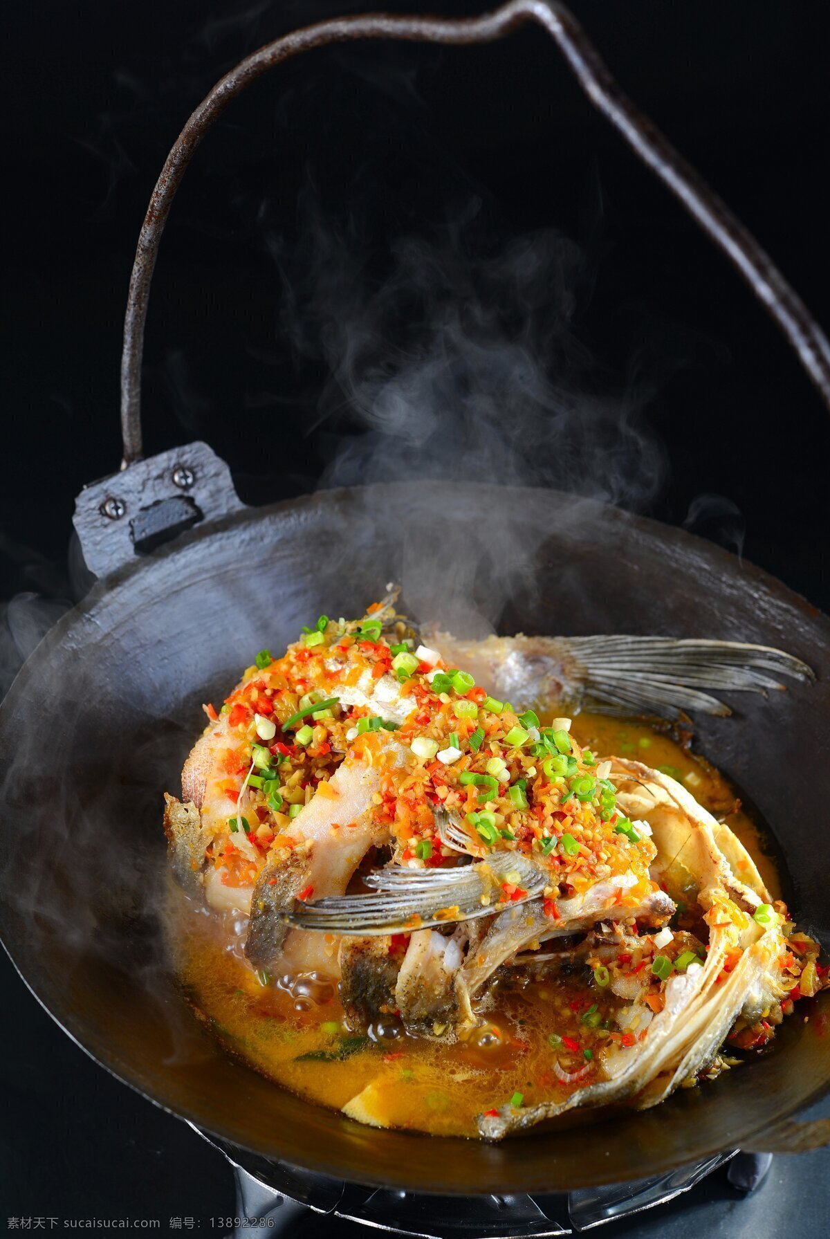 焖锅有机活鱼 有机活鱼 活鱼 焖锅有机鱼 焖锅鱼 餐饮美食 传统美食